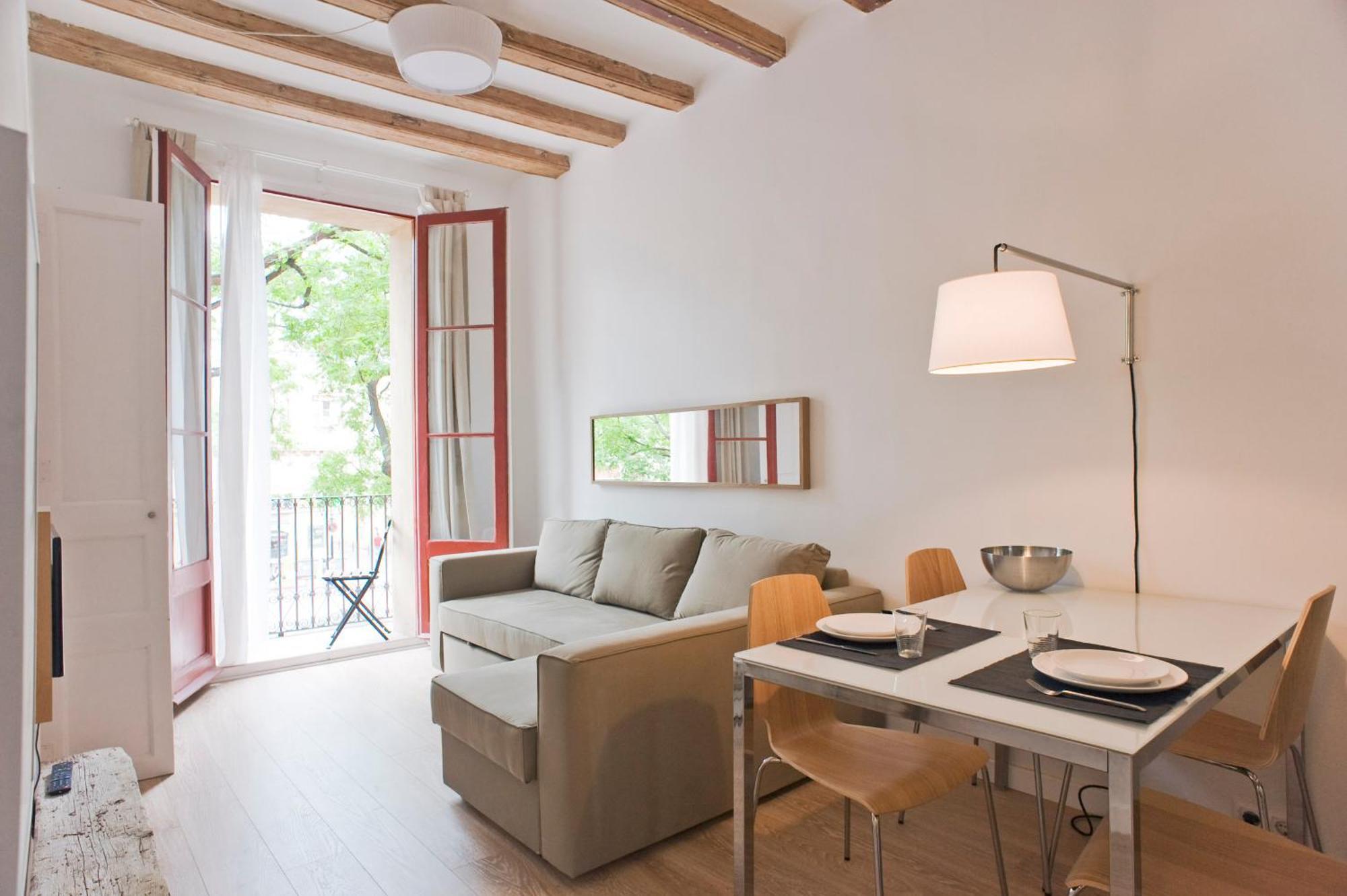 Apartment Sunny On The Square Barcelona